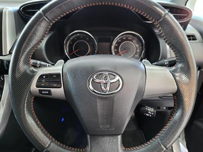 2012 Toyota Wish - Thumbnail