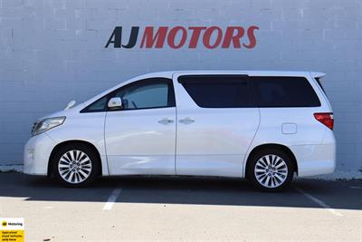 2009 Toyota Alphard - Thumbnail