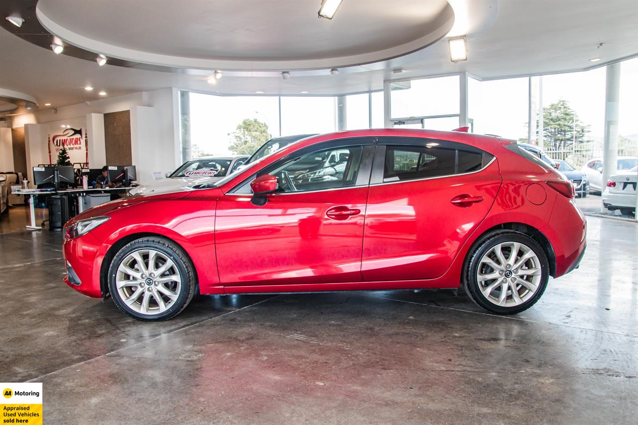 2015 Mazda Axela