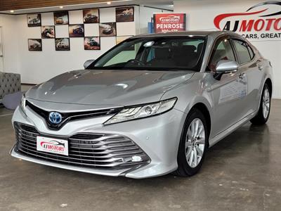 2017 Toyota Camry - Thumbnail