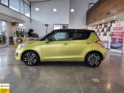 2015 Suzuki Swift - Thumbnail