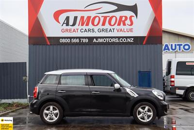 2011 Mini Cooper - Thumbnail