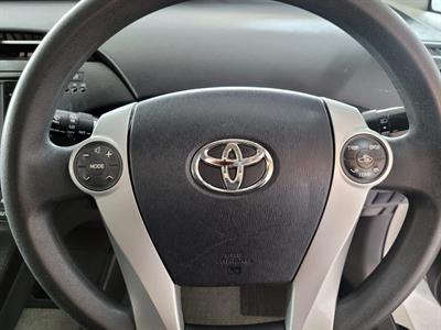 2011 Toyota Prius - Thumbnail