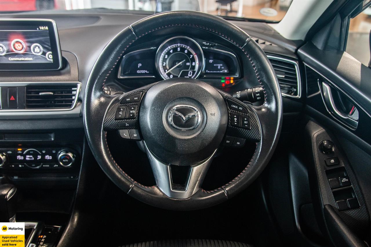 2014 Mazda Axela