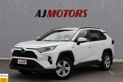 2020 Toyota RAV4 - Thumbnail