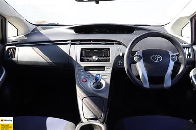 2013 Toyota Prius - Thumbnail