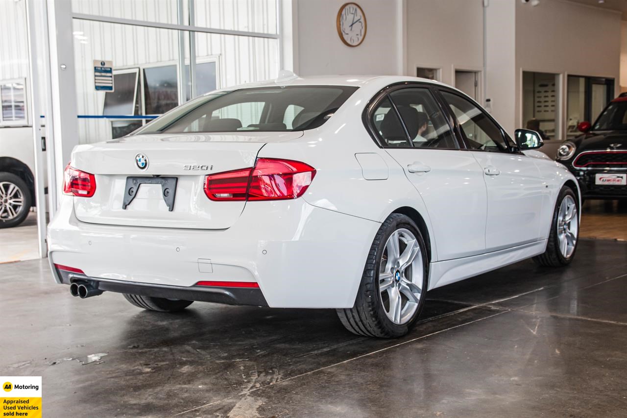 2017 BMW 320i