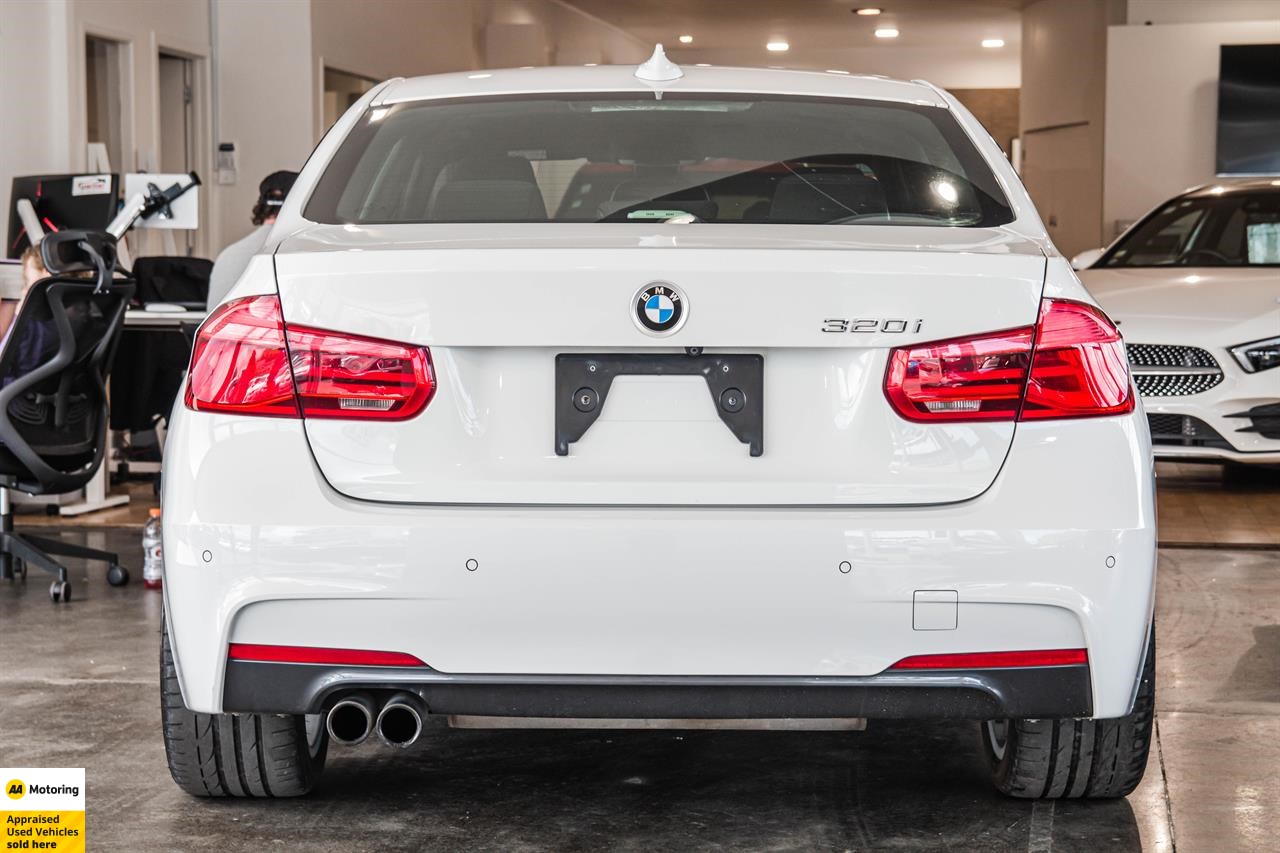 2017 BMW 320i