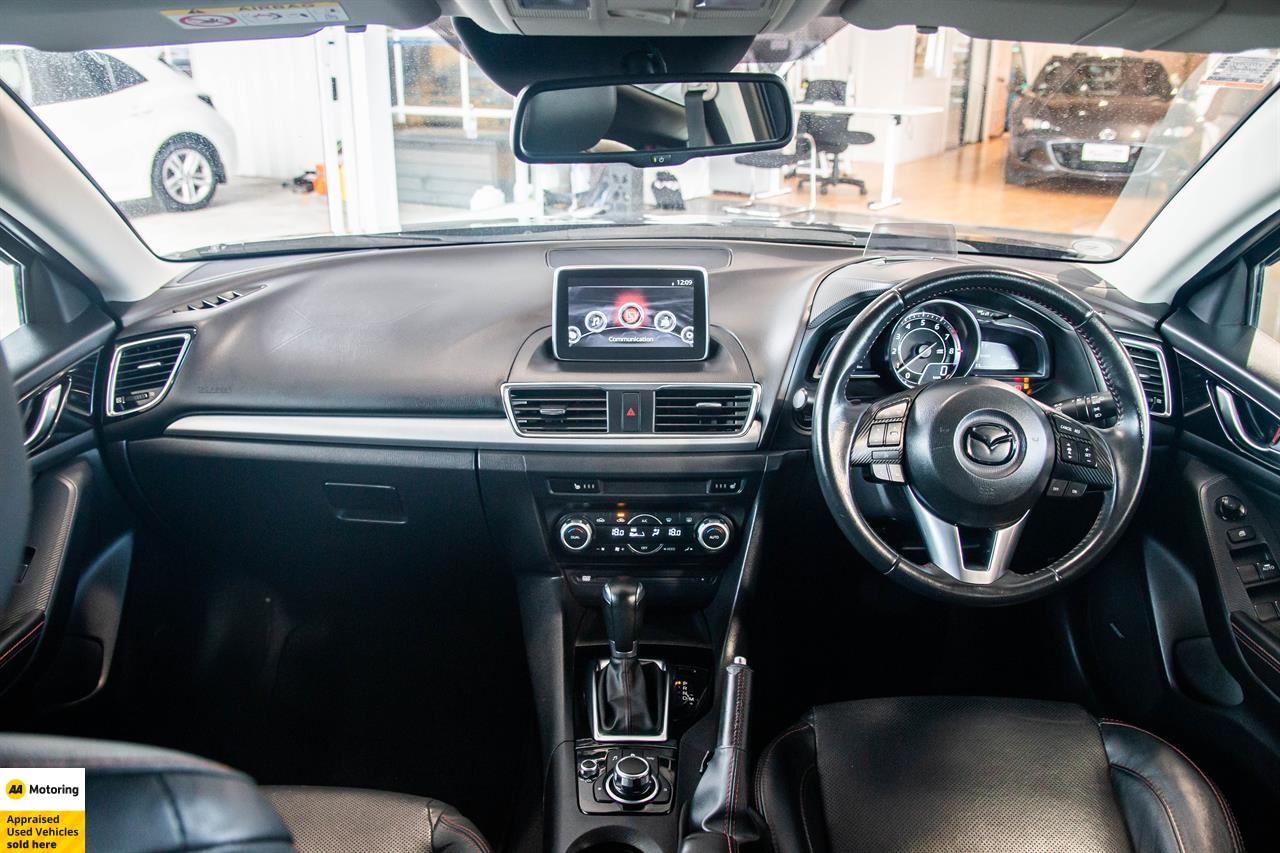 2015 Mazda Axela