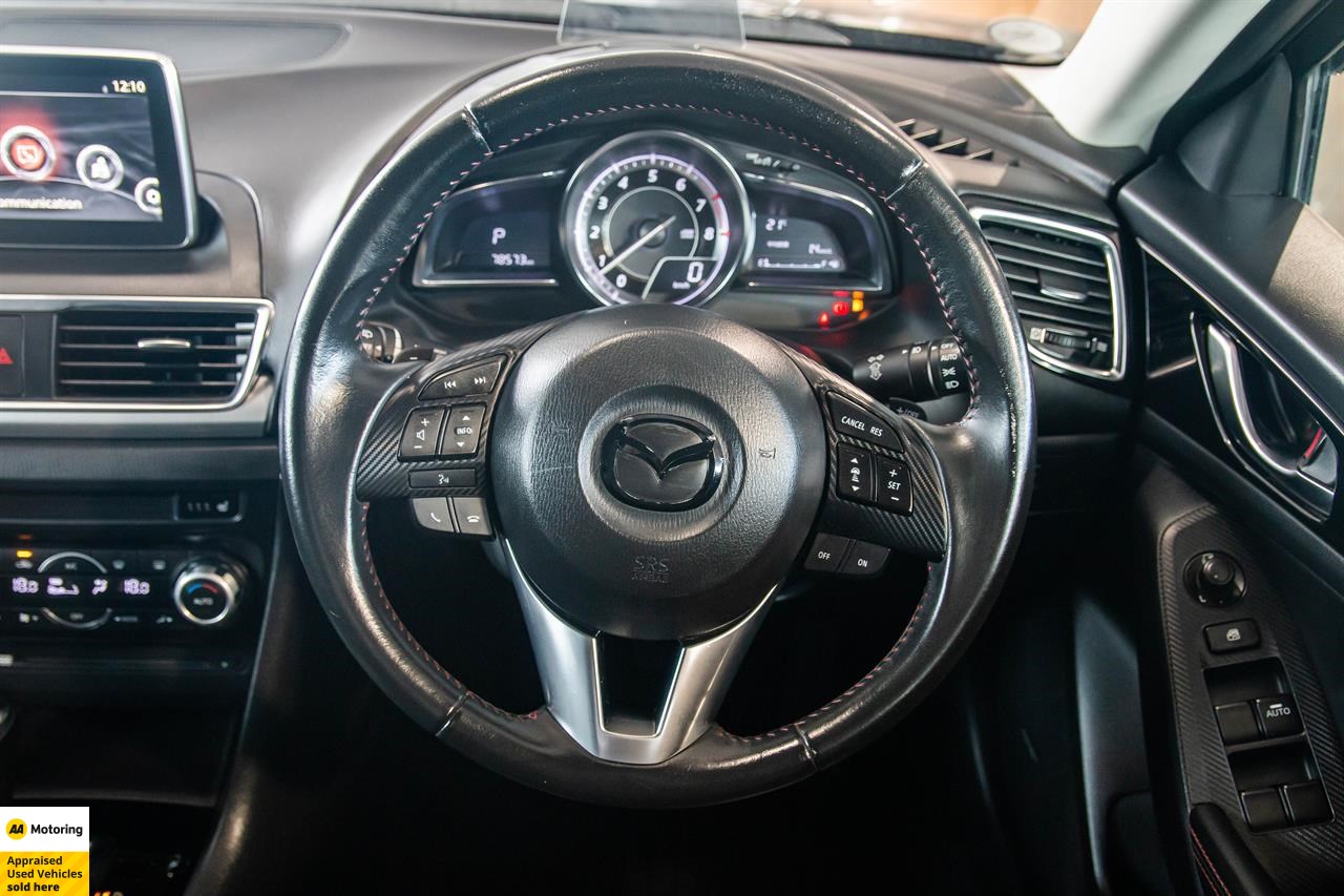 2015 Mazda Axela