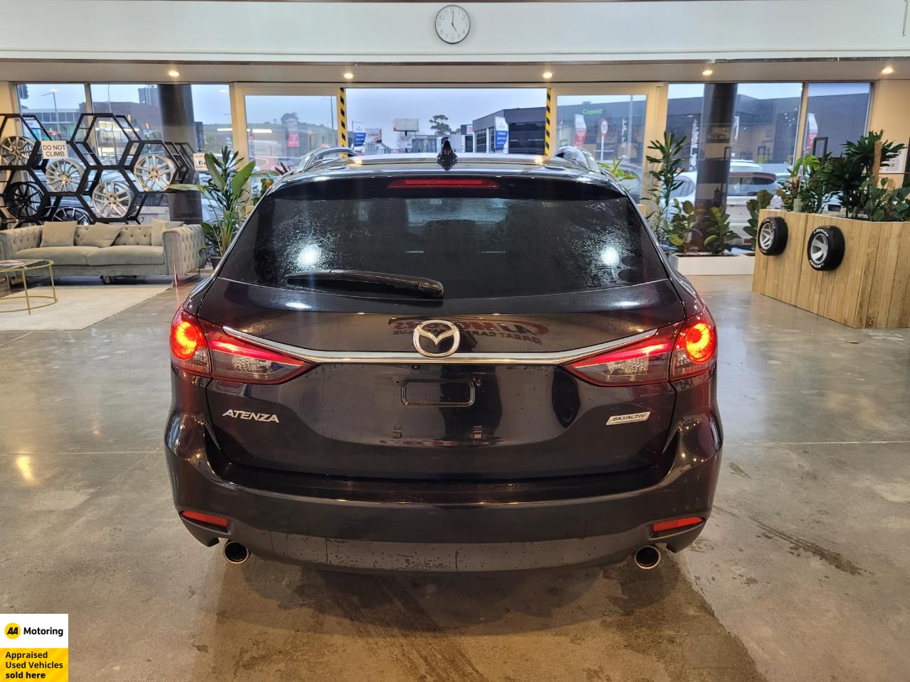 2014 Mazda Atenza