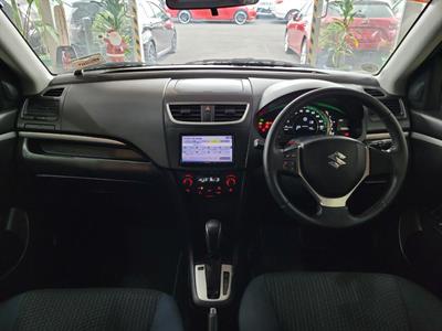 2015 Suzuki Swift - Thumbnail