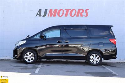 2011 Toyota Alphard - Thumbnail