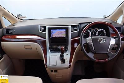 2011 Toyota Alphard - Thumbnail