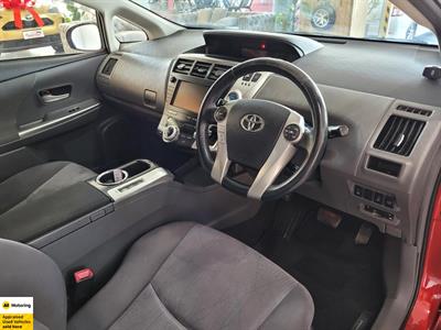 2013 Toyota Prius - Thumbnail