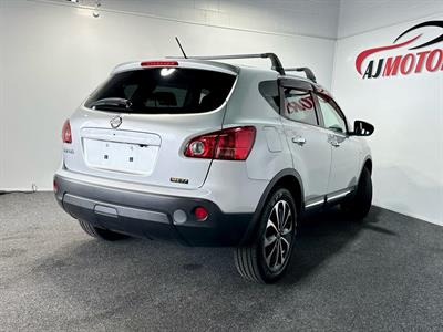 2012 Nissan Dualis - Thumbnail