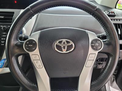 2012 Toyota Prius - Thumbnail