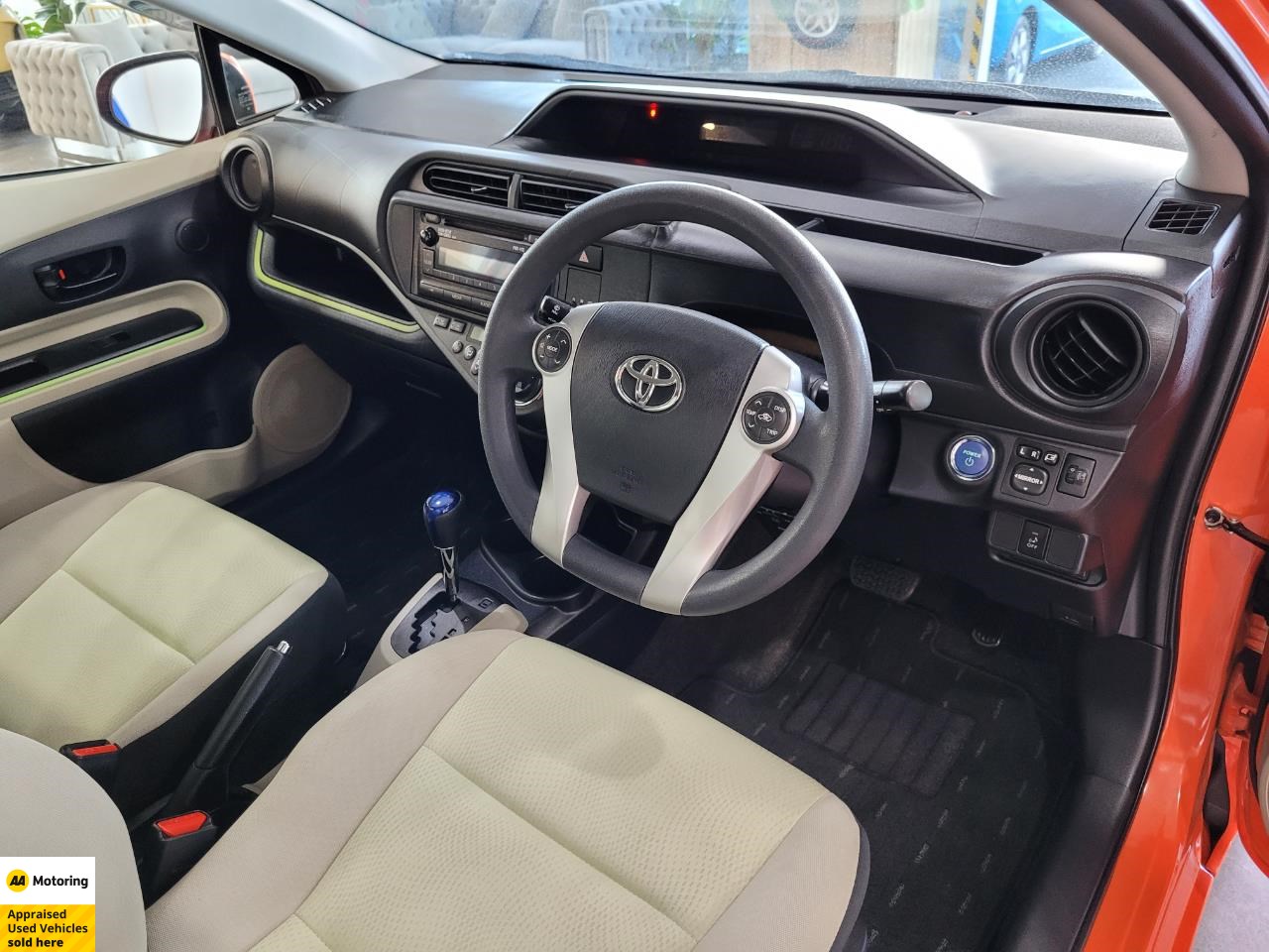 2013 Toyota Aqua