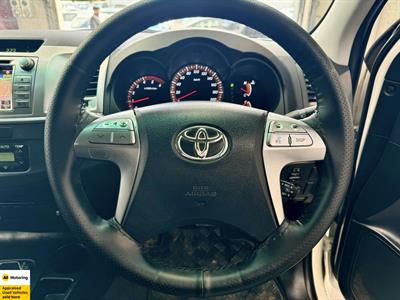 2015 Toyota Hilux - Thumbnail