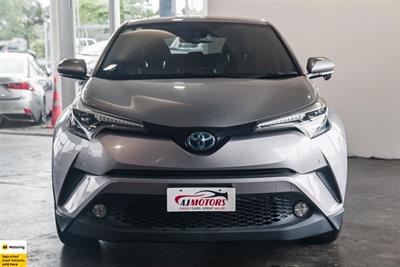 2017 Toyota C-HR - Thumbnail