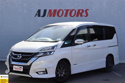 2017 Nissan Serena - Thumbnail