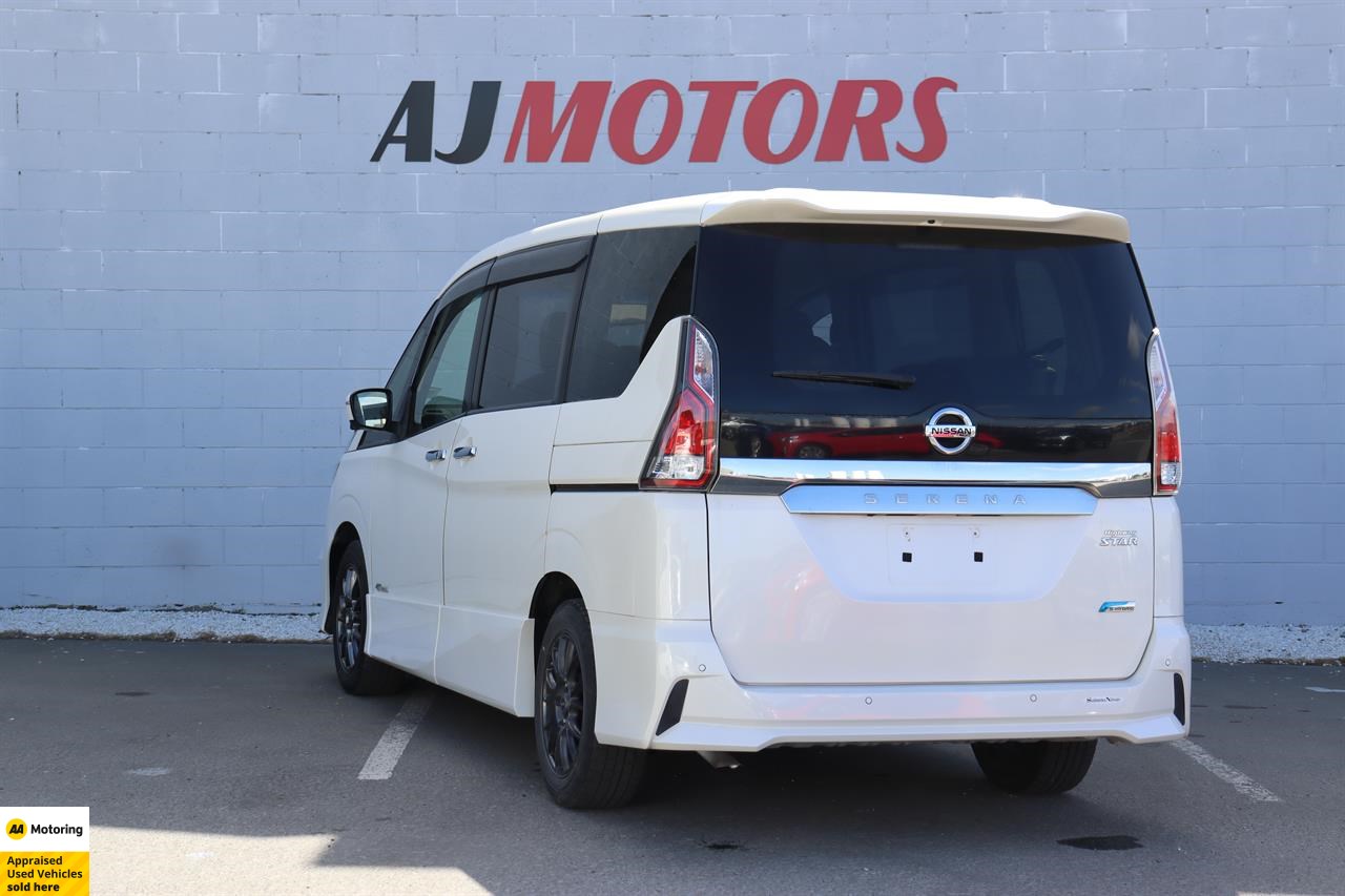 2017 Nissan Serena