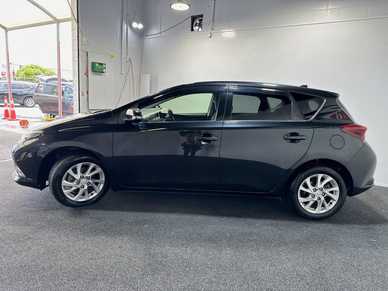 2016 Toyota Auris