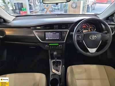 2013 Toyota Auris - Thumbnail