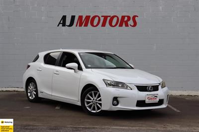 2011 Lexus CT 200h - Thumbnail