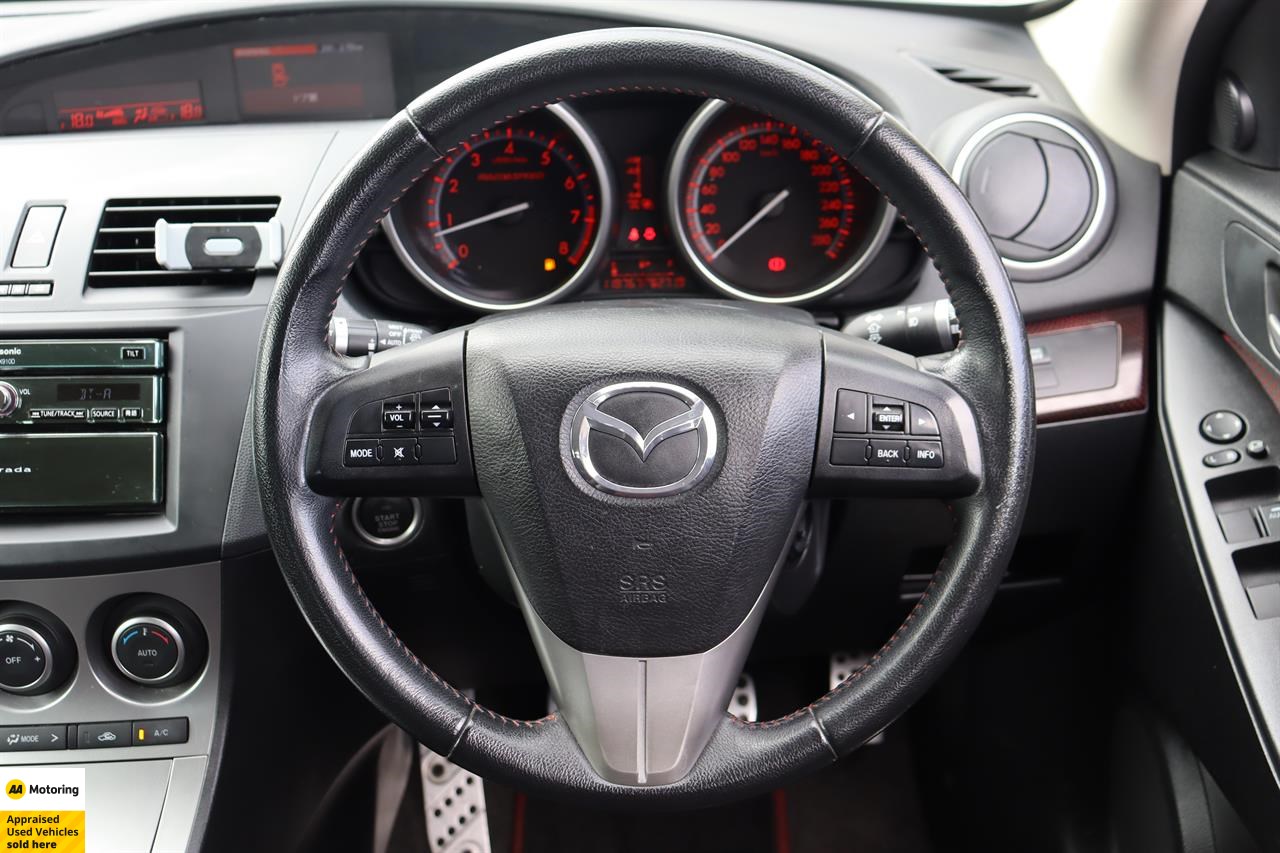 2011 Mazda Axela