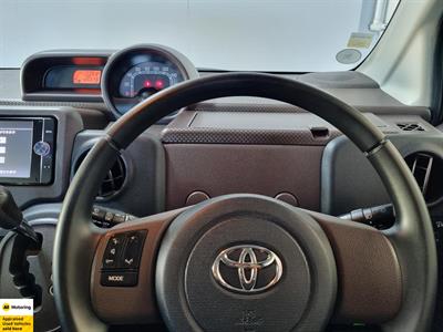 2014 Toyota Spade - Thumbnail