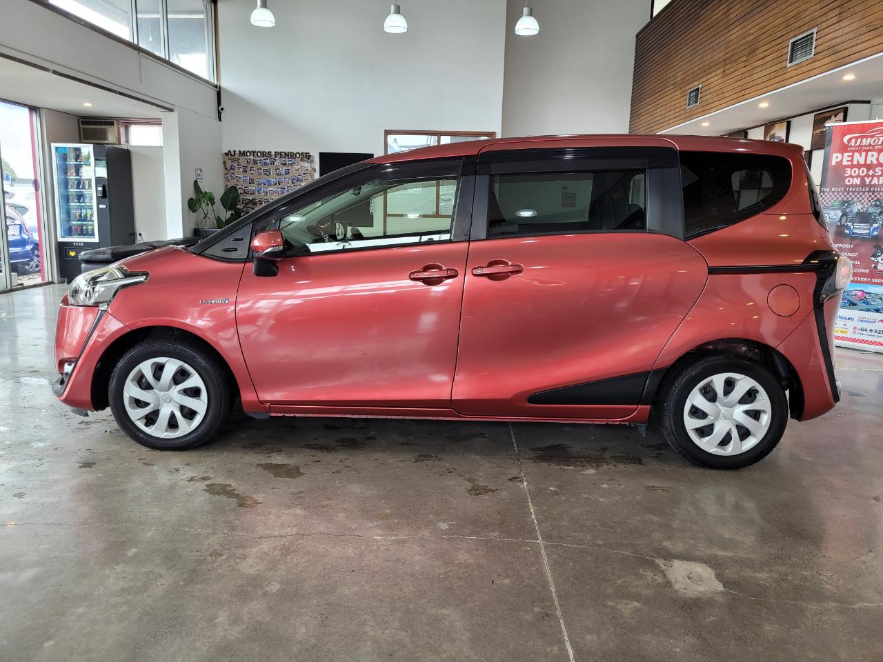 2016 Toyota Sienta