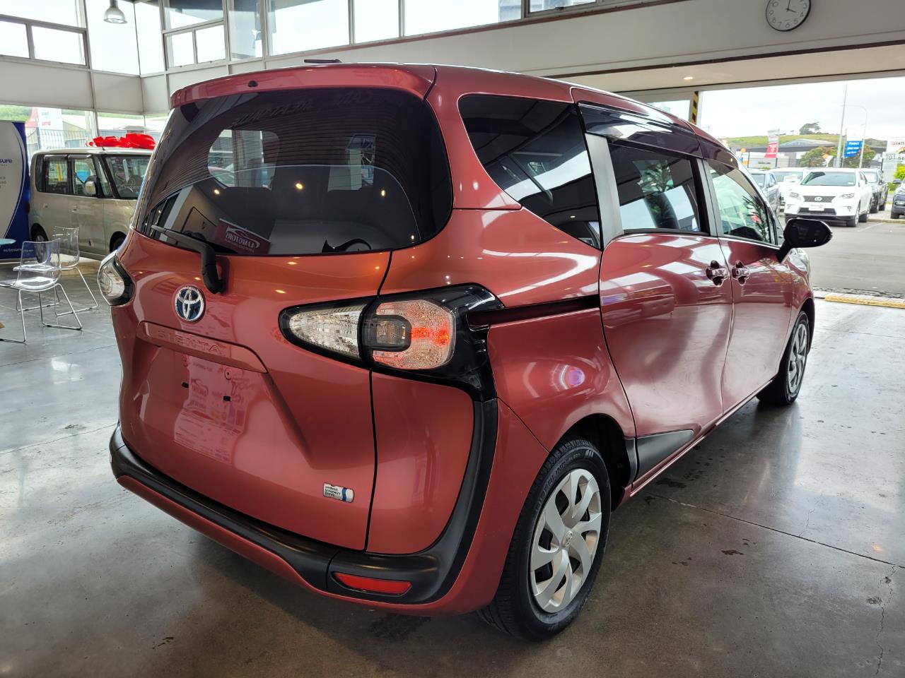 2016 Toyota Sienta