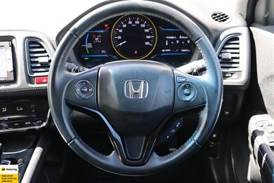 2014 Honda Vezel - Thumbnail