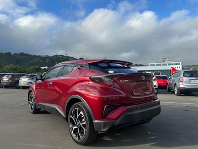 2018 Toyota C-HR - Thumbnail