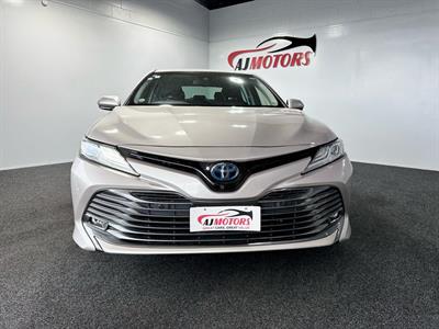 2019 Toyota Camry - Thumbnail