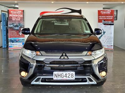 2021 Mitsubishi Outlander - Thumbnail