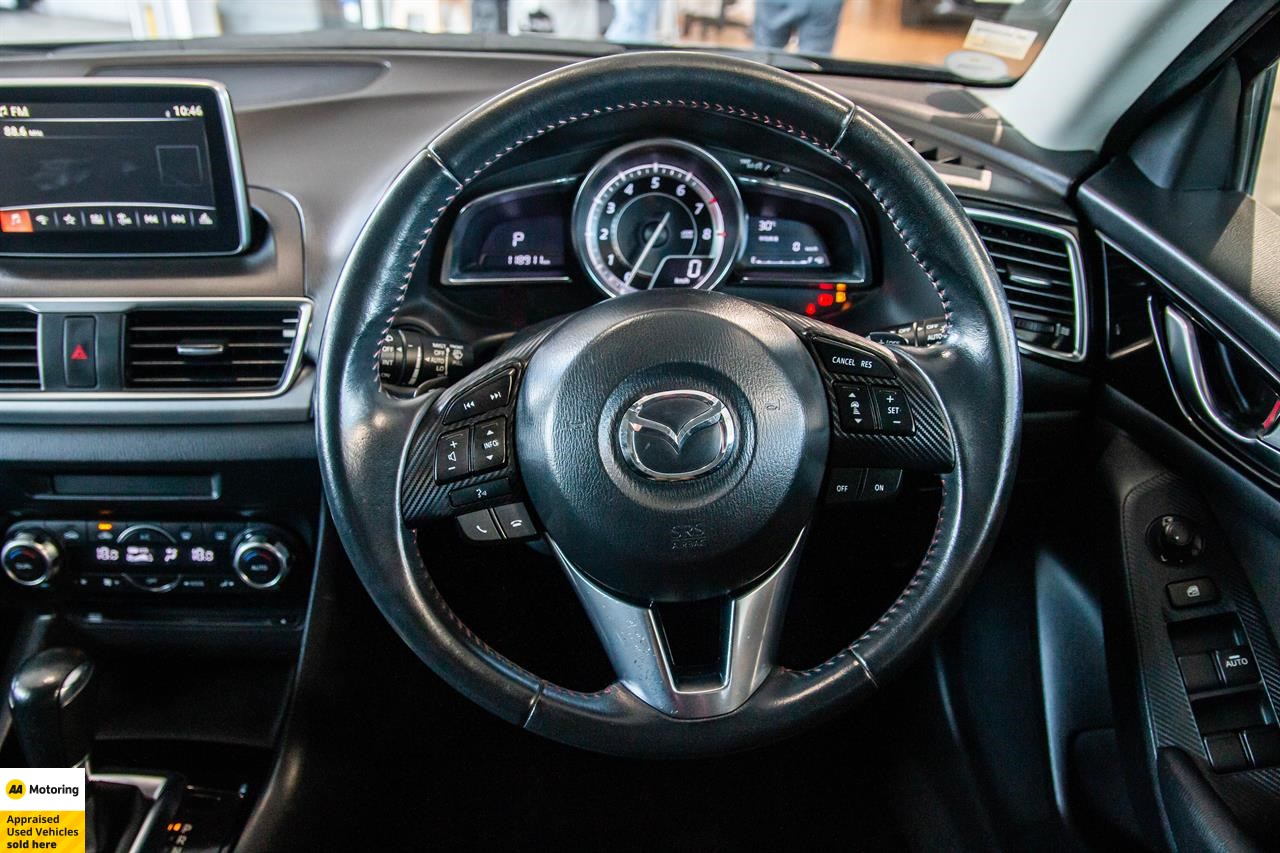 2014 Mazda Axela