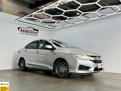 2015 Honda Grace - Thumbnail