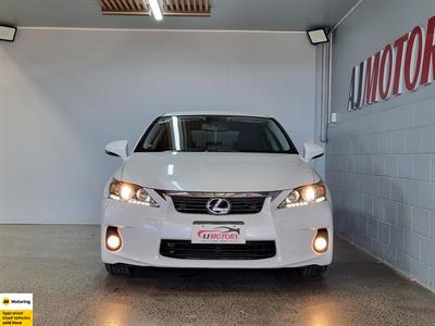 2012 Lexus CT 200h - Thumbnail