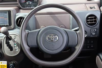 2012 Toyota Spade - Thumbnail