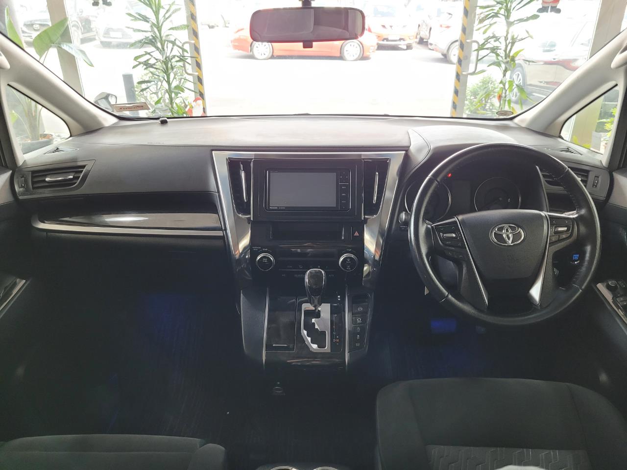 2015 Toyota Vellfire