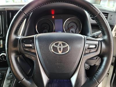 2015 Toyota Vellfire - Thumbnail