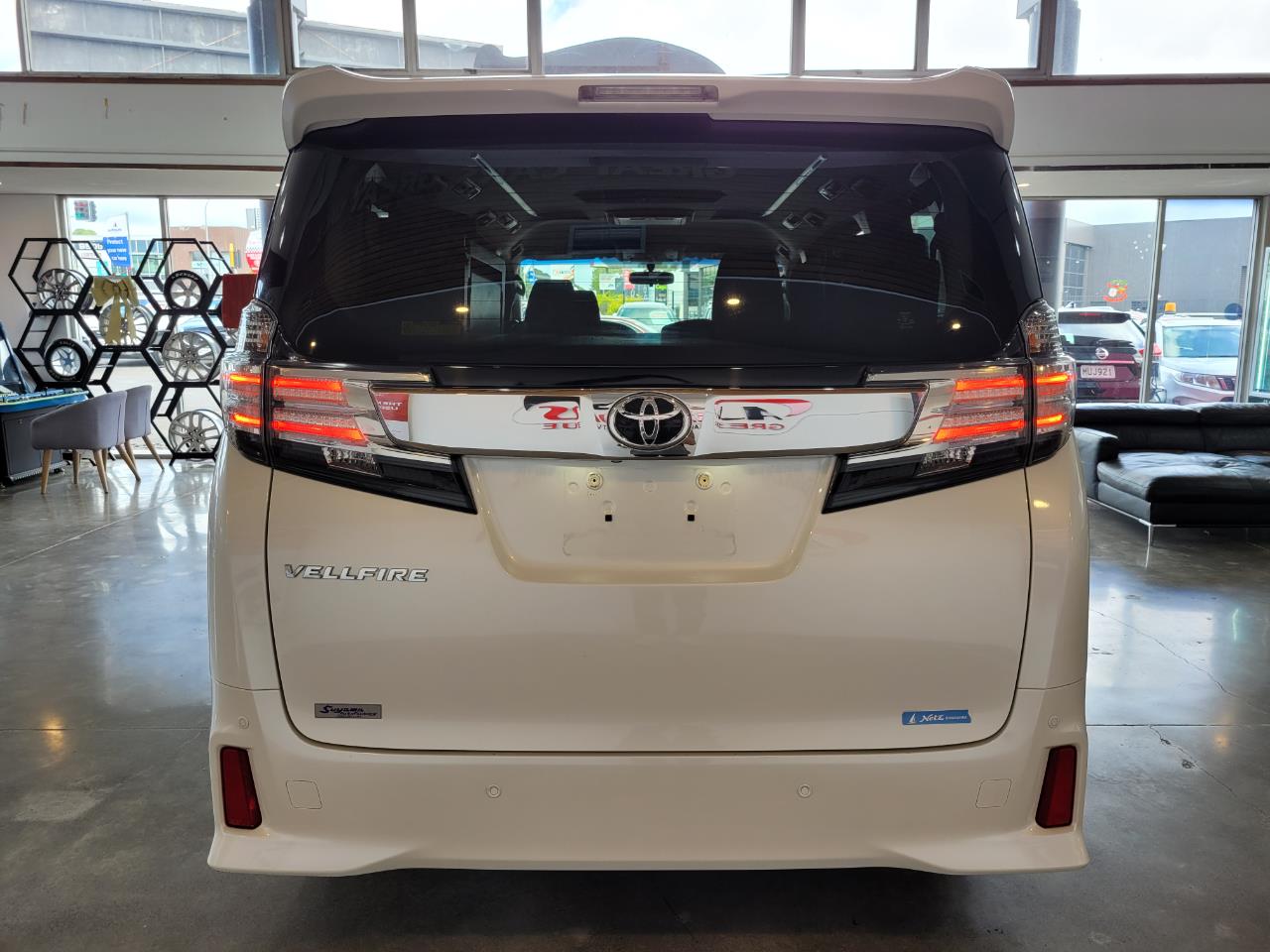 2015 Toyota Vellfire