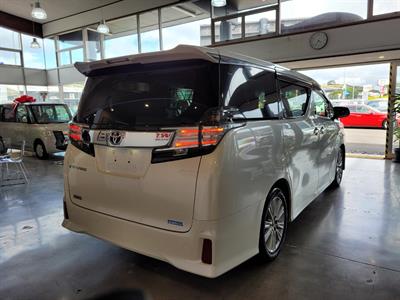 2015 Toyota Vellfire - Thumbnail