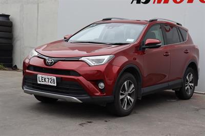 2018 Toyota RAV4 - Thumbnail