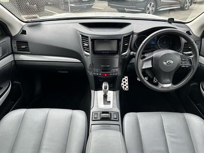 2013 Subaru Legacy - Thumbnail