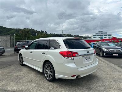 2013 Subaru Legacy - Thumbnail