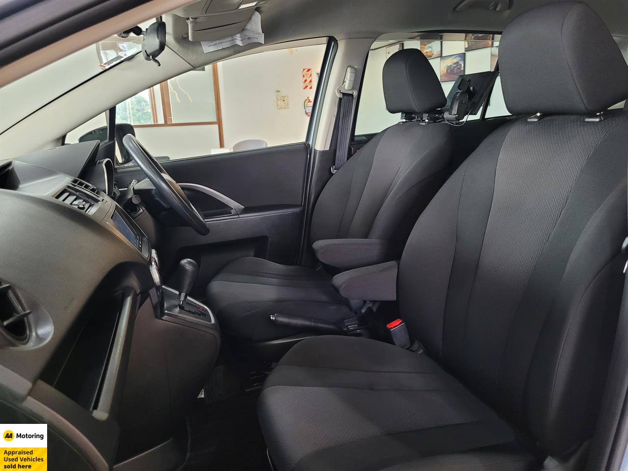 2013 Mazda Premacy