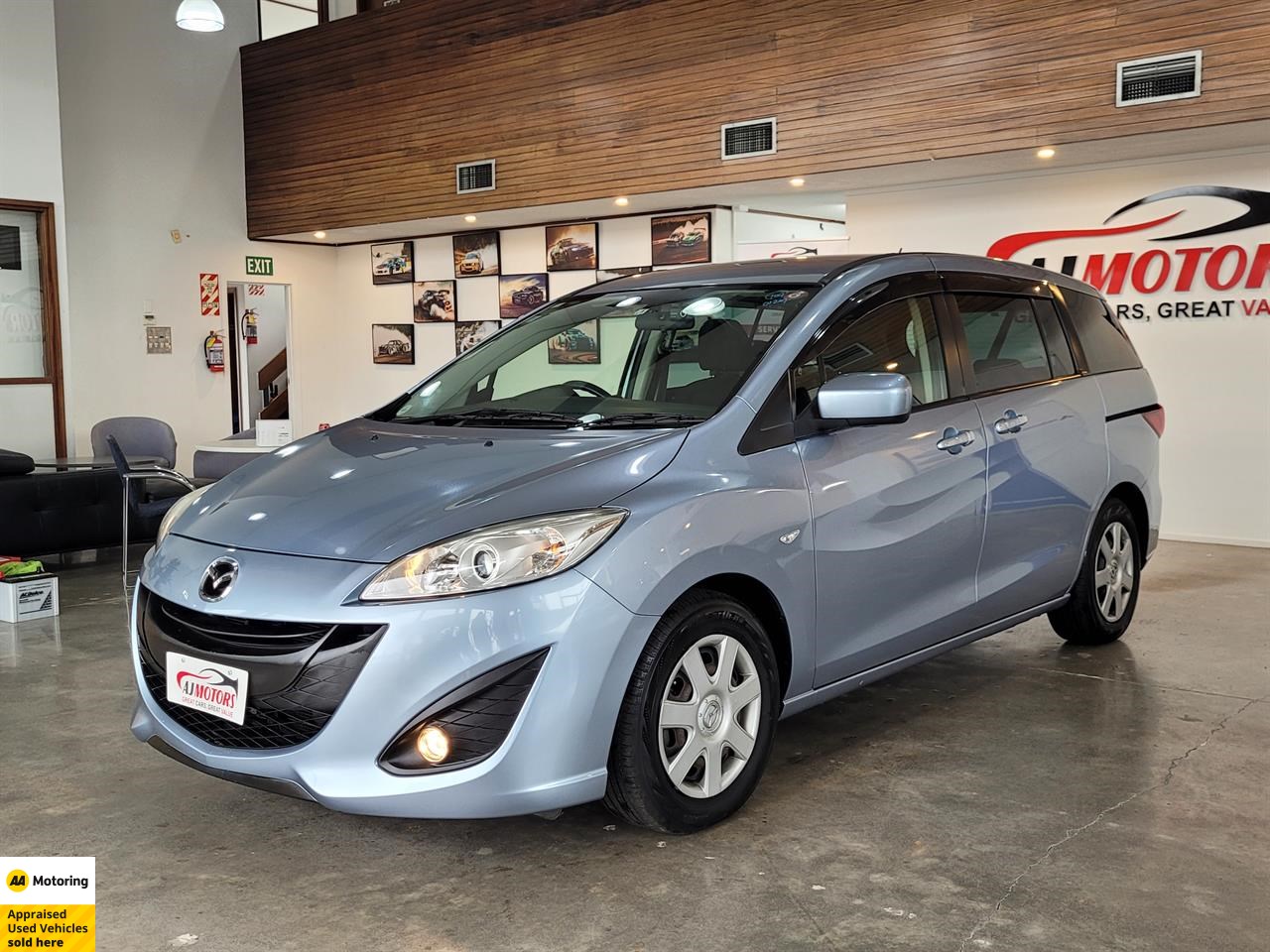 2013 Mazda Premacy